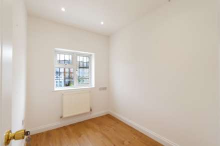 Howard Road, New Malden, Image 10