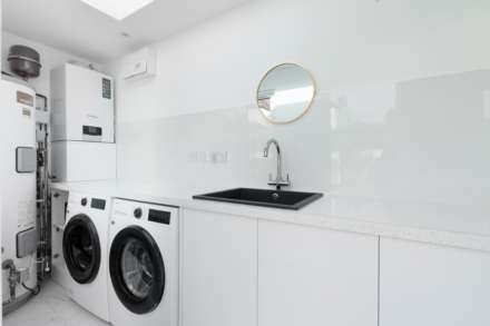 Howard Road, New Malden, Image 14