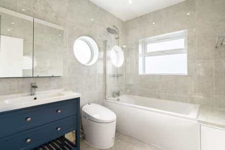 Howard Road, New Malden, Image 7