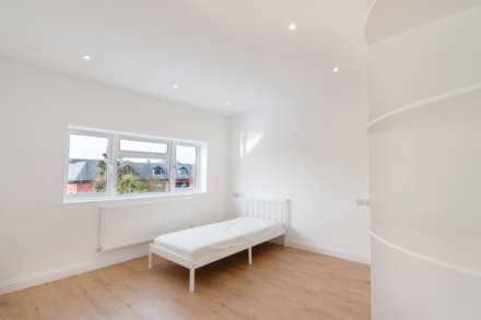 Howard Road, New Malden, Image 9