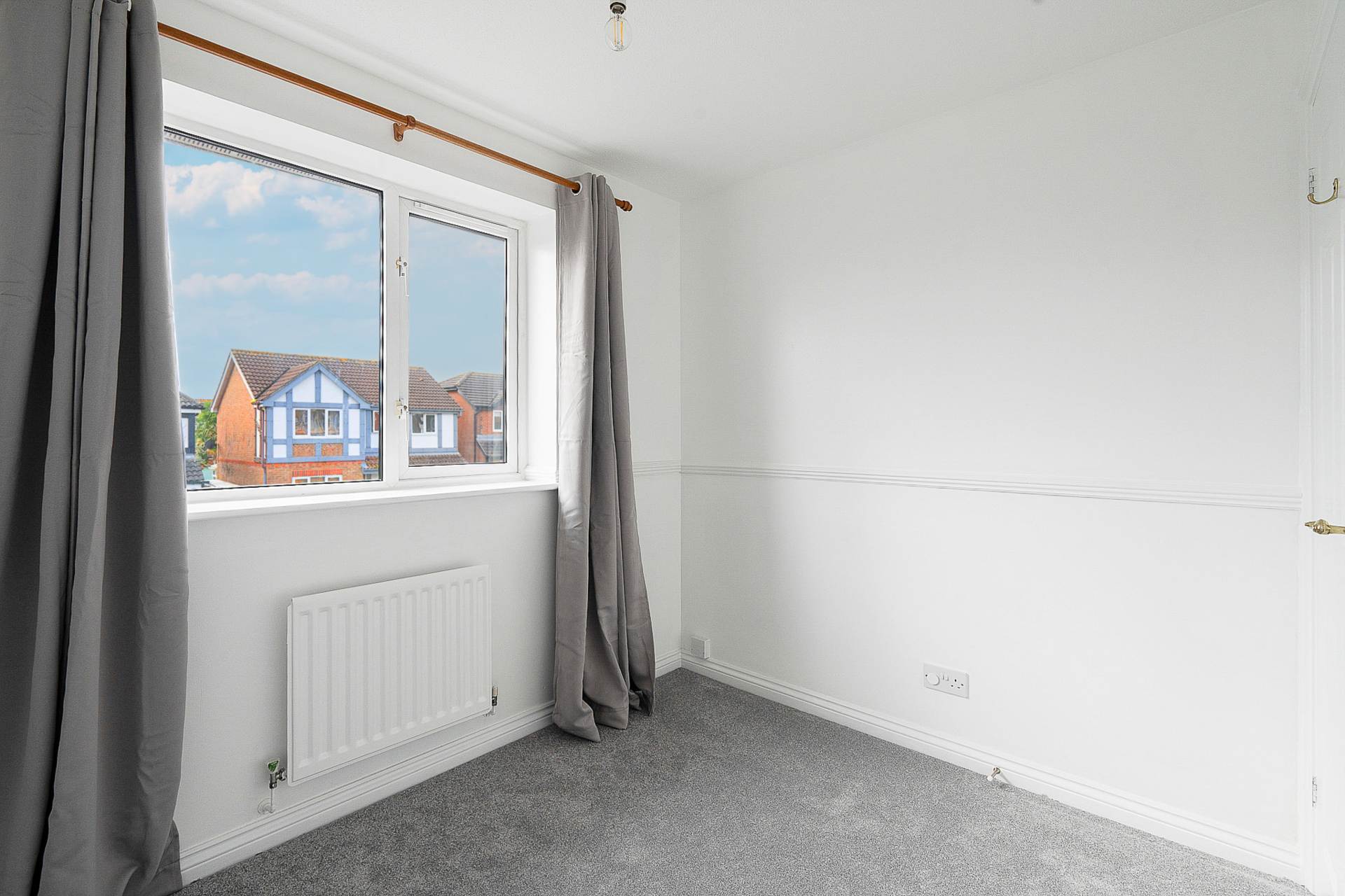 Arnord Drive, Chessington, Image 4