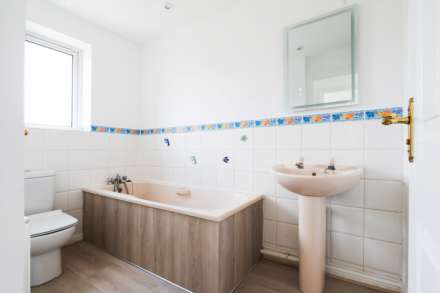 Arnord Drive, Chessington, Image 11