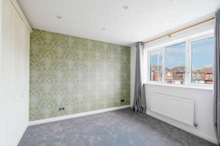 Arnord Drive, Chessington, Image 18