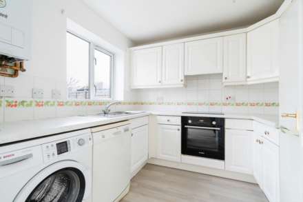 Arnord Drive, Chessington, Image 8