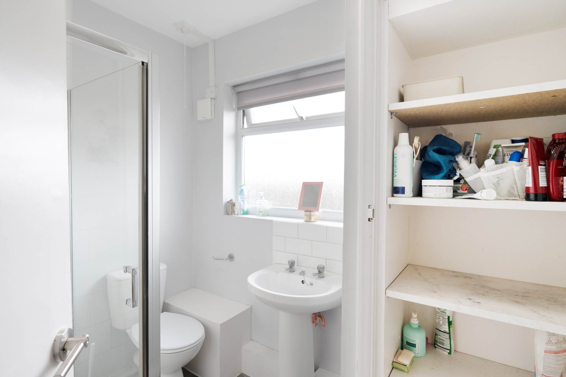 Room B, Somerset Close, New Malden, Image 5