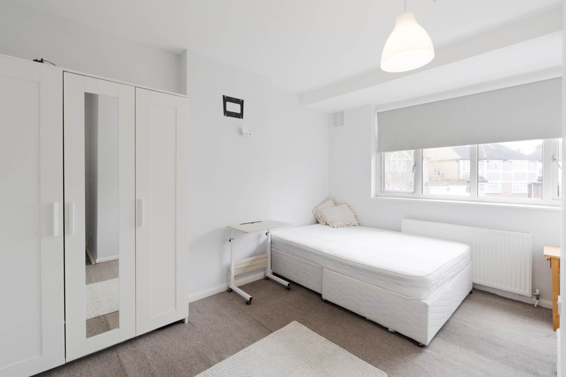 Room C, Somerset Close, New Malden, Image 4