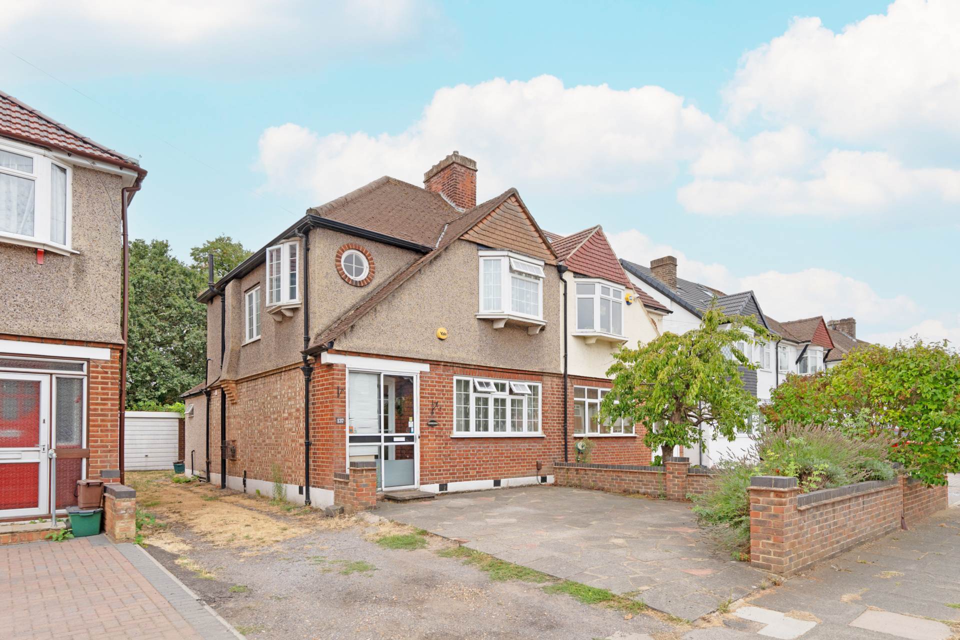 Hillcross Avenue, Morden, Image 17
