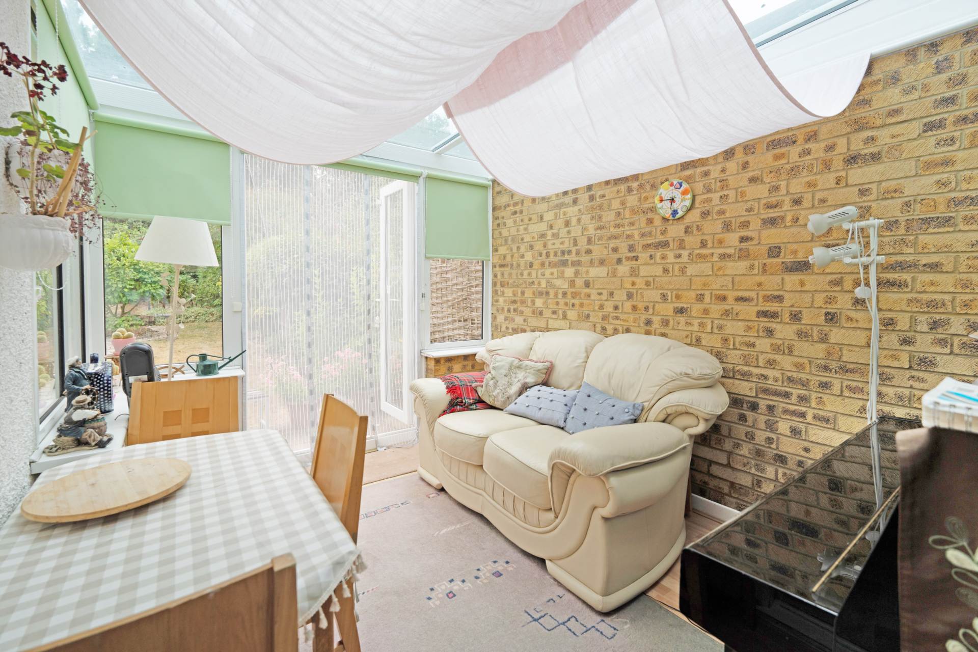 Hillcross Avenue, Morden, Image 3