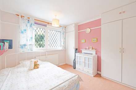 Hillcross Avenue, Morden, Image 8