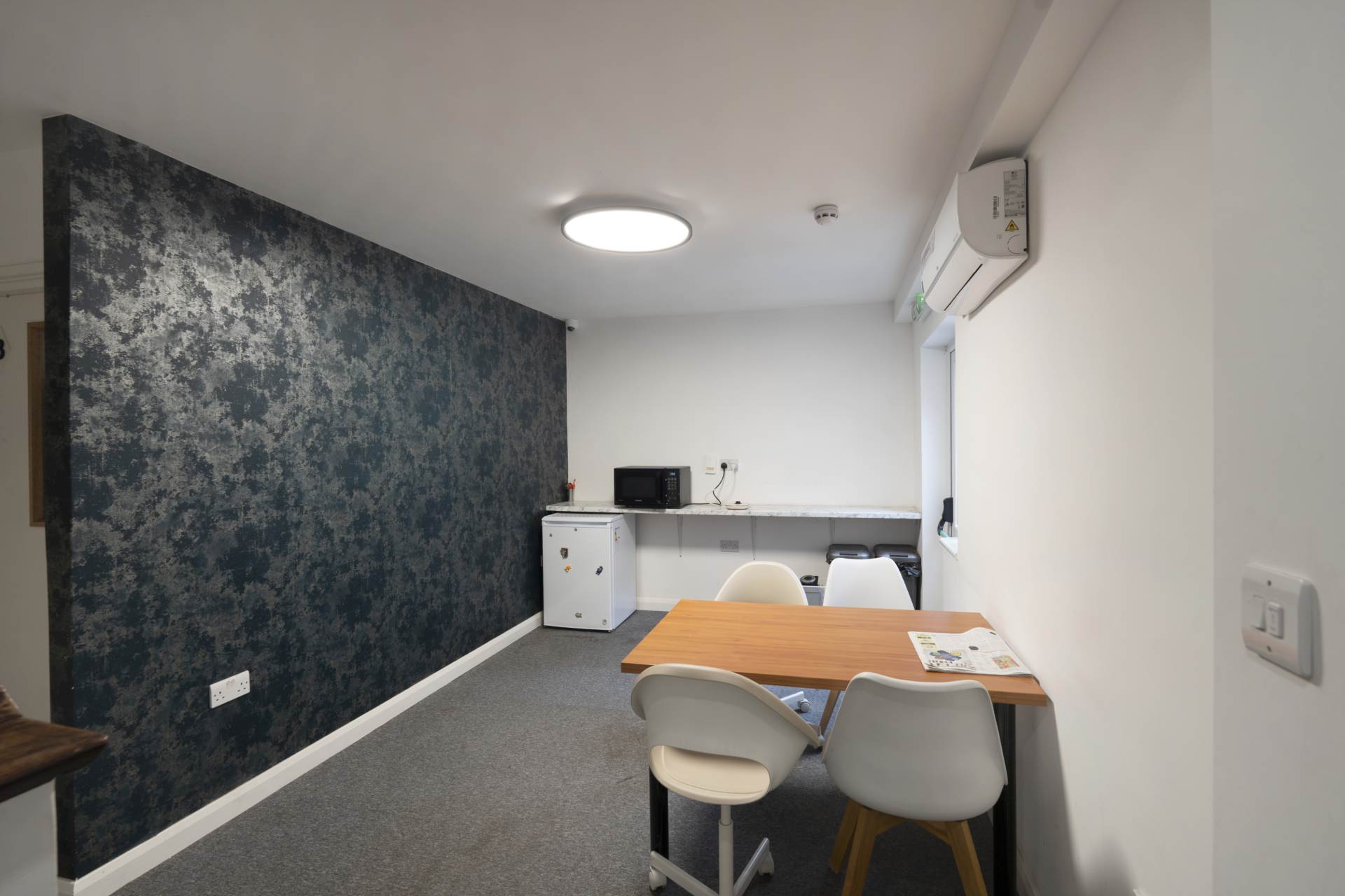 High Street, New Malden, Image 11