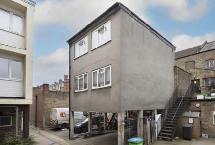 High Street, New Malden, Image 12