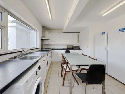 Malden Way, New Malden, Image 20