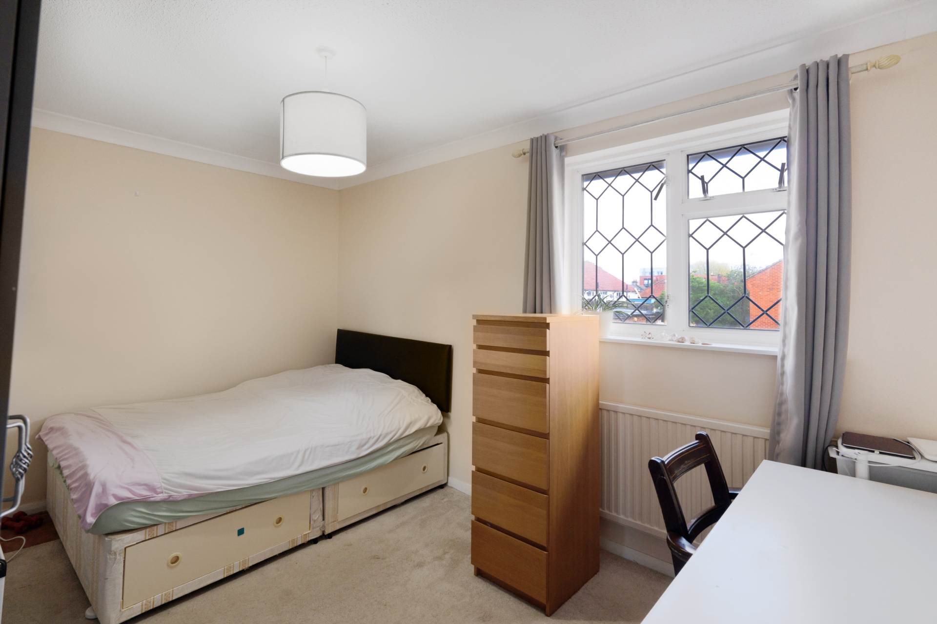 Virginia Close, New Malden, Image 10