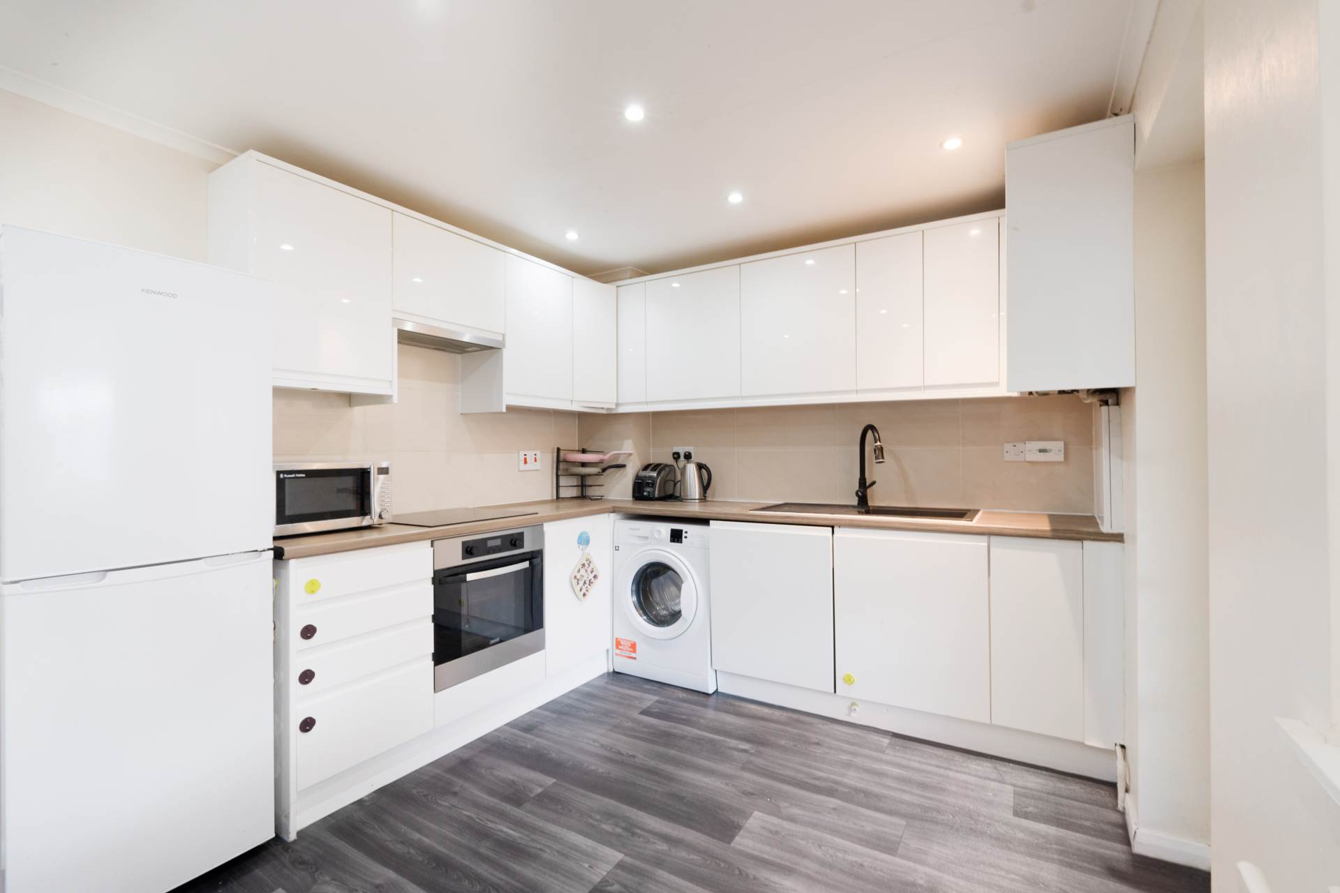 Virginia Close, New Malden, Image 2