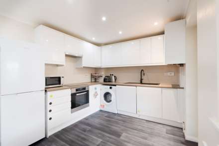 Virginia Close, New Malden, Image 2