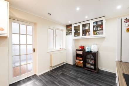 Virginia Close, New Malden, Image 3