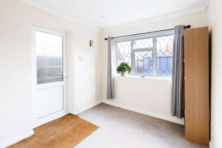 Virginia Close, New Malden, Image 4