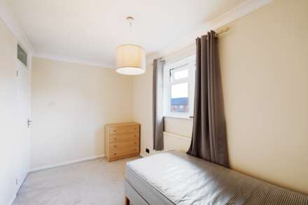 Virginia Close, New Malden, Image 9