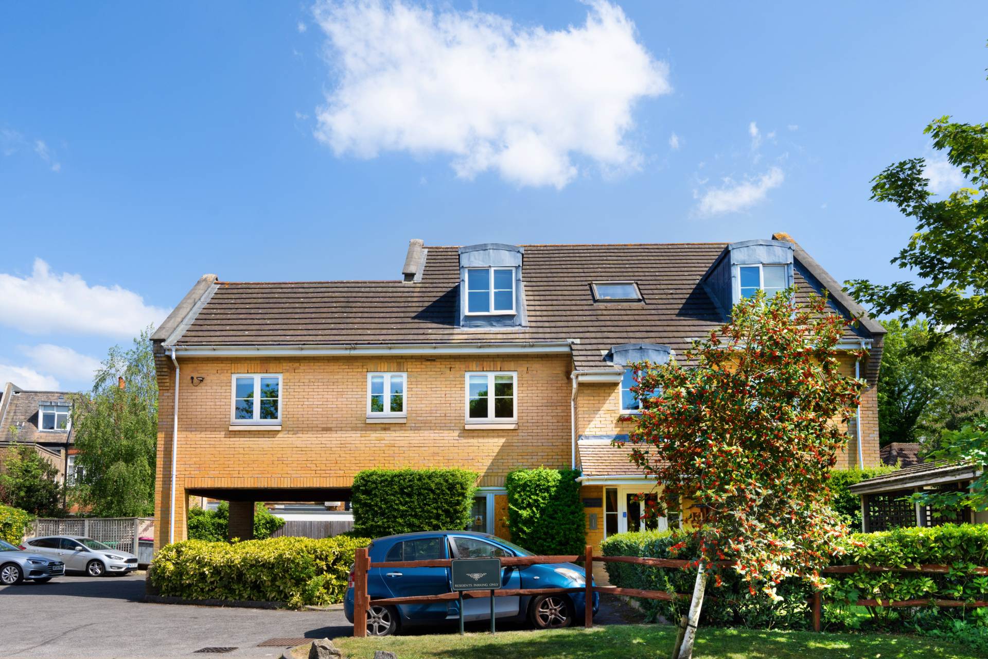 Fulmar Close, Surbiton, Image 10