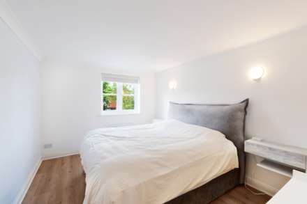 Fulmar Close, Surbiton, Image 5