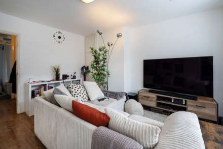 Errol Gardens, New Malden, Image 8