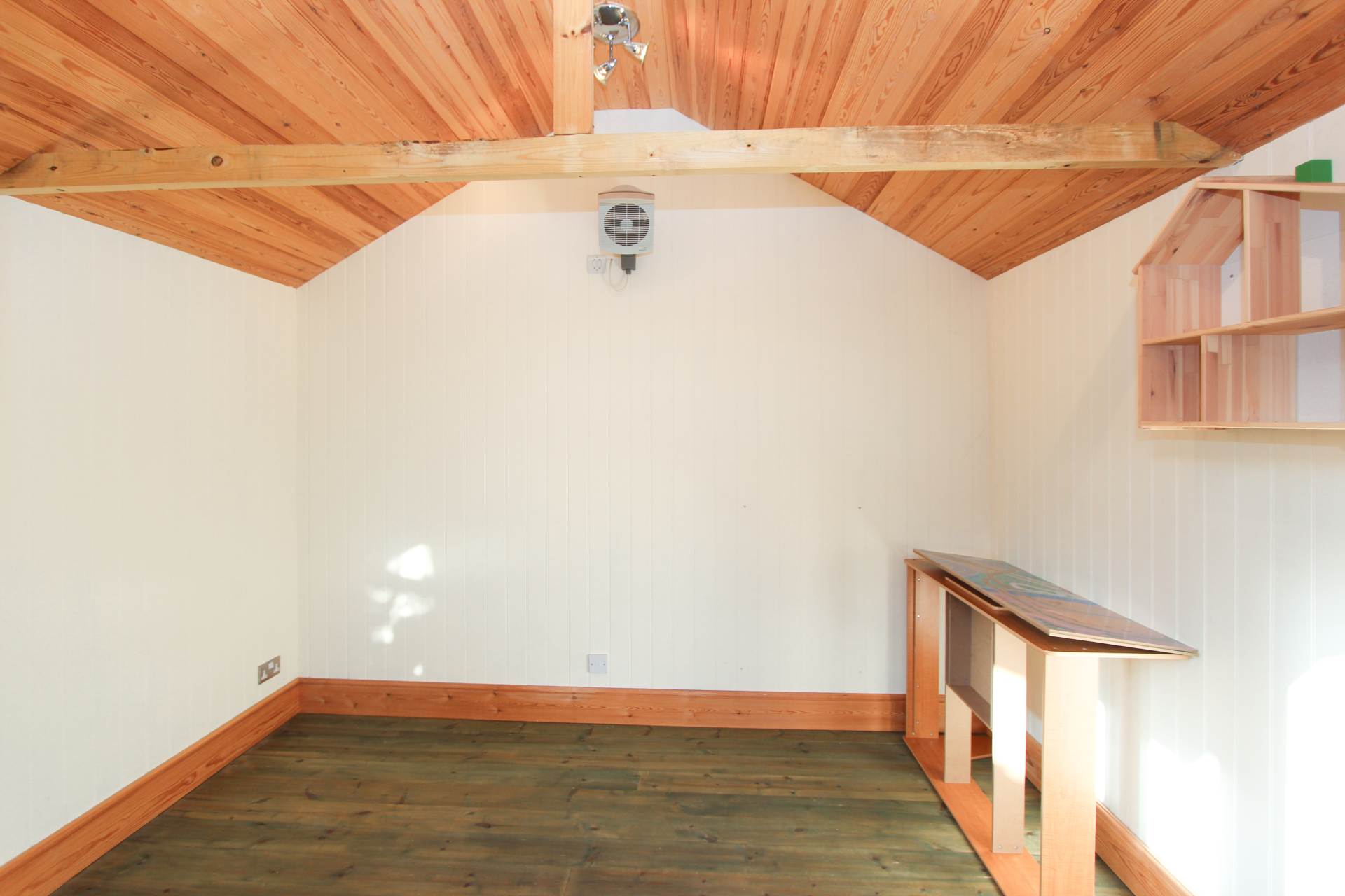 Rosebery Avenue, New Malden, Image 13