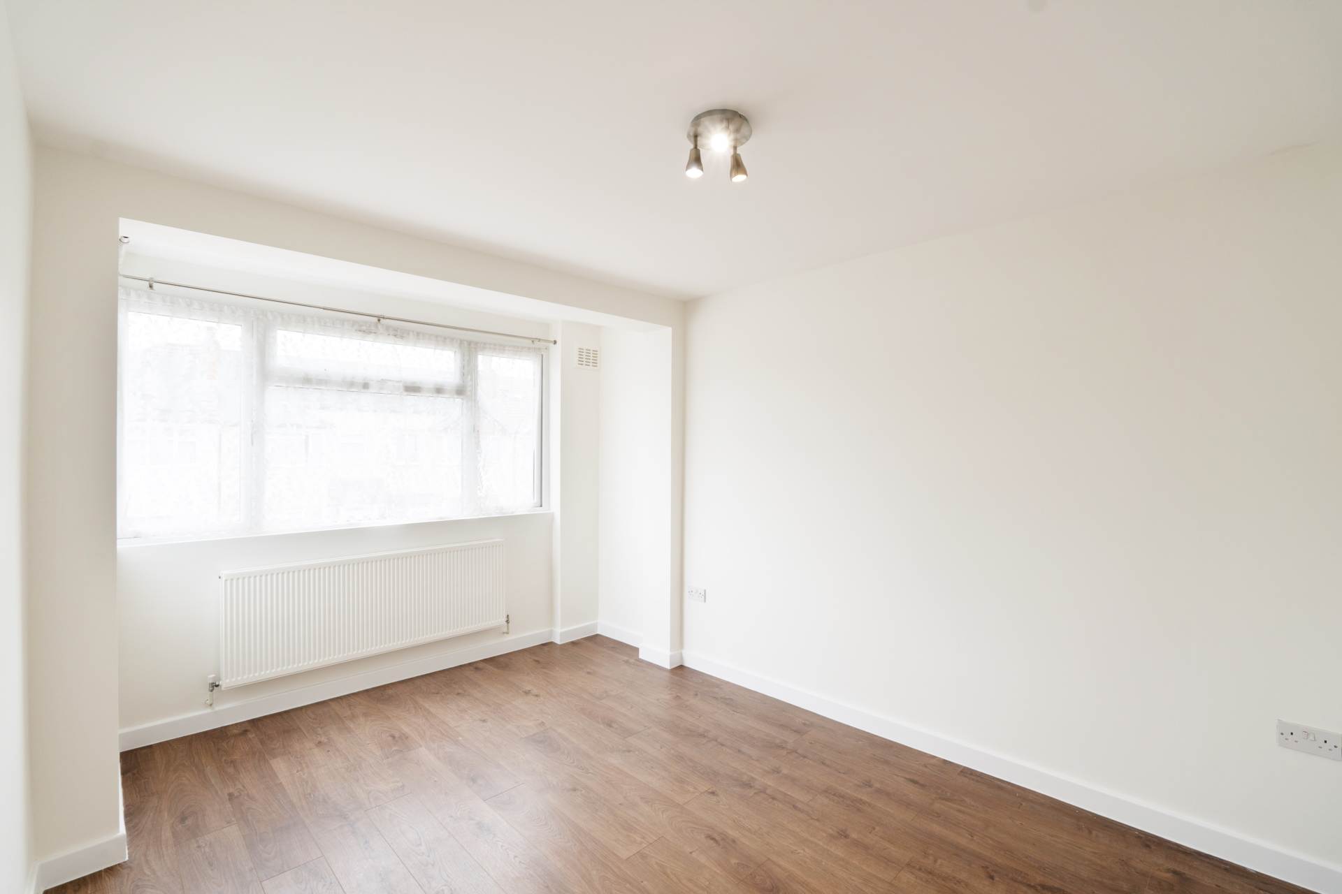 Tadworth Avenue, New Malden, Image 3