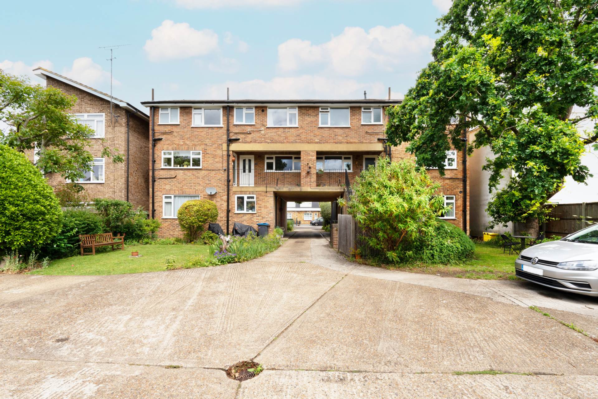 Cedar Court, Lime Grove, New Malden, Image 8
