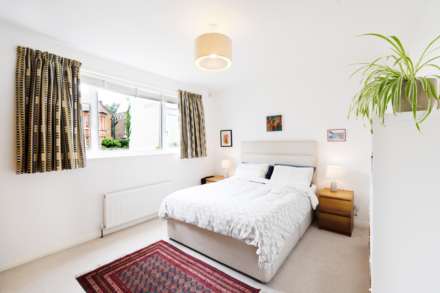 Cedar Court, Lime Grove, New Malden, Image 3