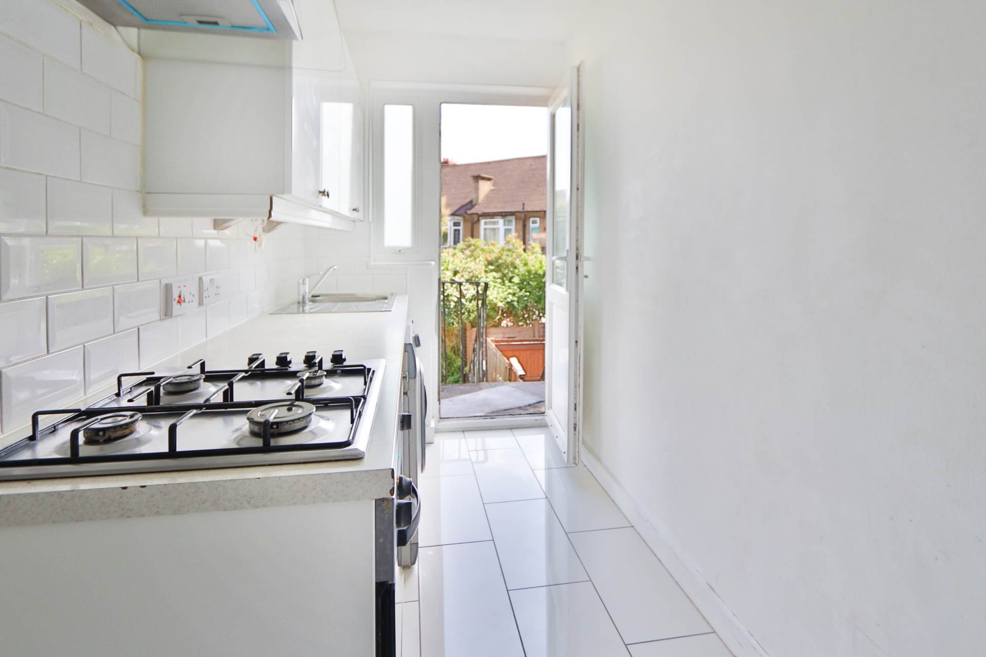 Errol Gardens, New Malden, Image 3