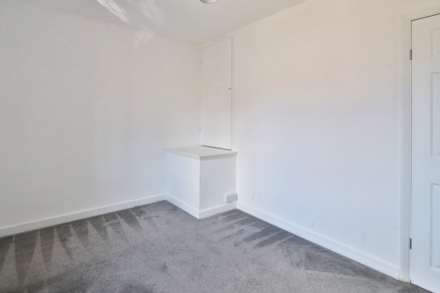 Errol Gardens, New Malden, Image 8