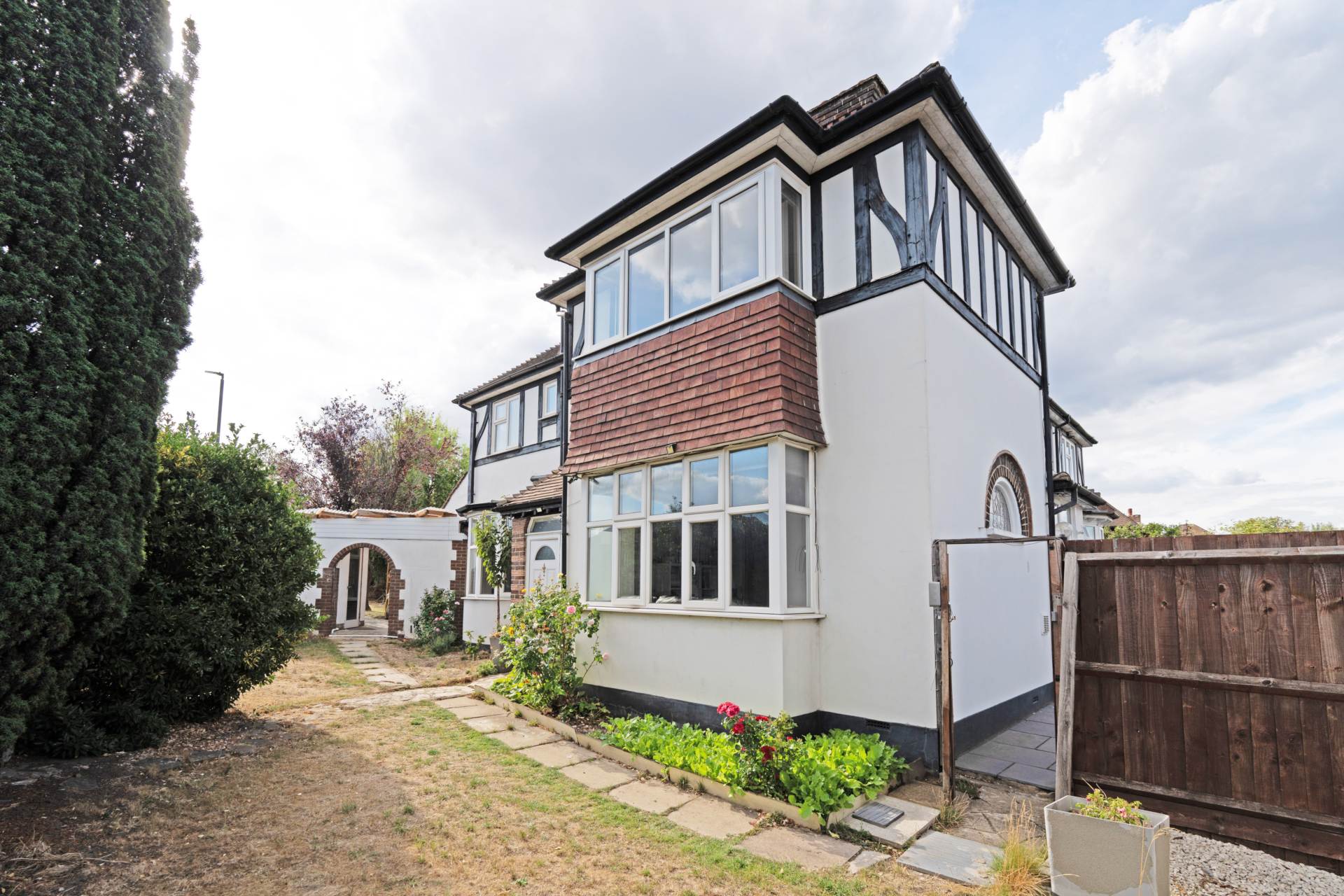 Savile Close, New Malden, Image 20