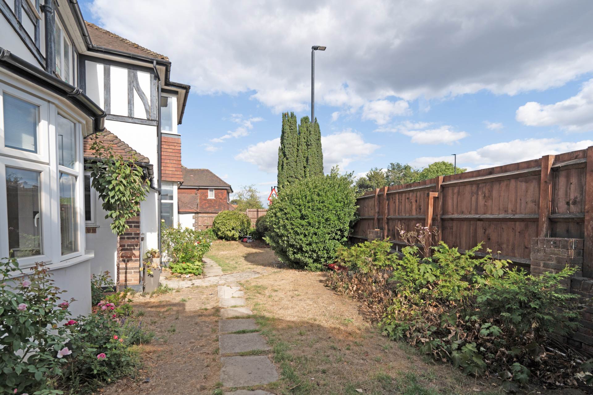 Savile Close, New Malden, Image 22