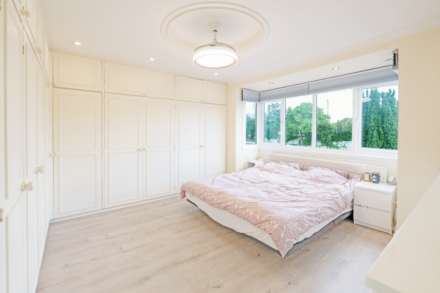 Savile Close, New Malden, Image 12