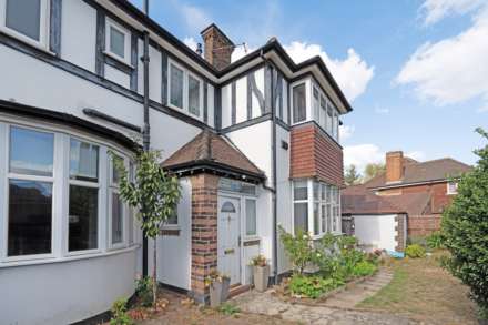 Savile Close, New Malden, Image 19