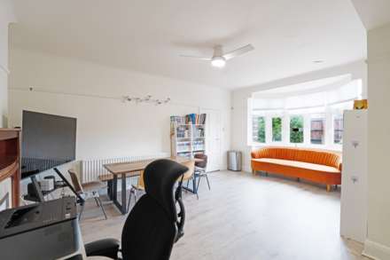 Savile Close, New Malden, Image 2