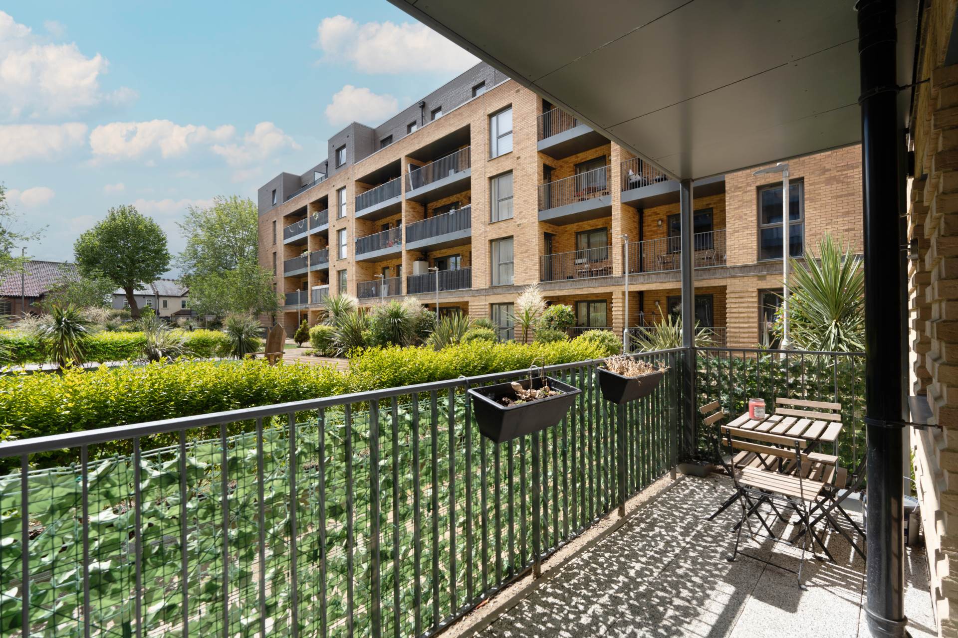 Powdermill Close, New Malden, Image 6