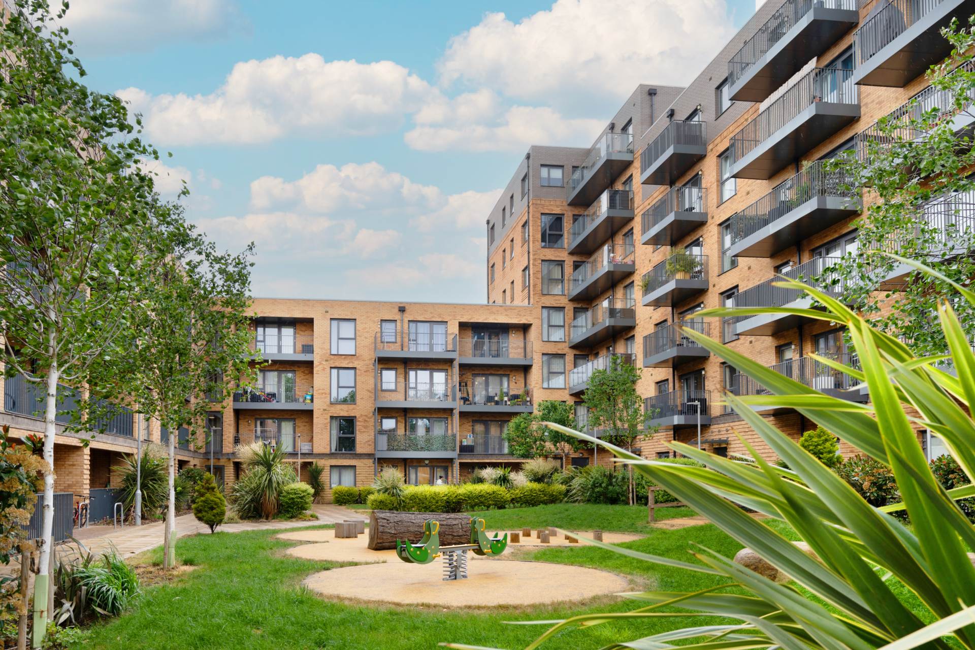 Powdermill Close, New Malden, Image 8
