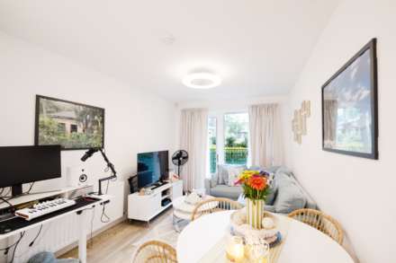 Powdermill Close, New Malden