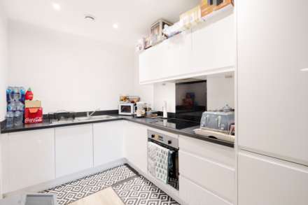 Powdermill Close, New Malden, Image 2