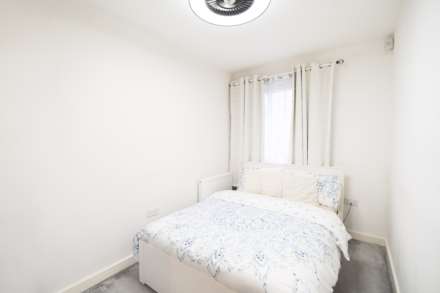 Powdermill Close, New Malden, Image 3