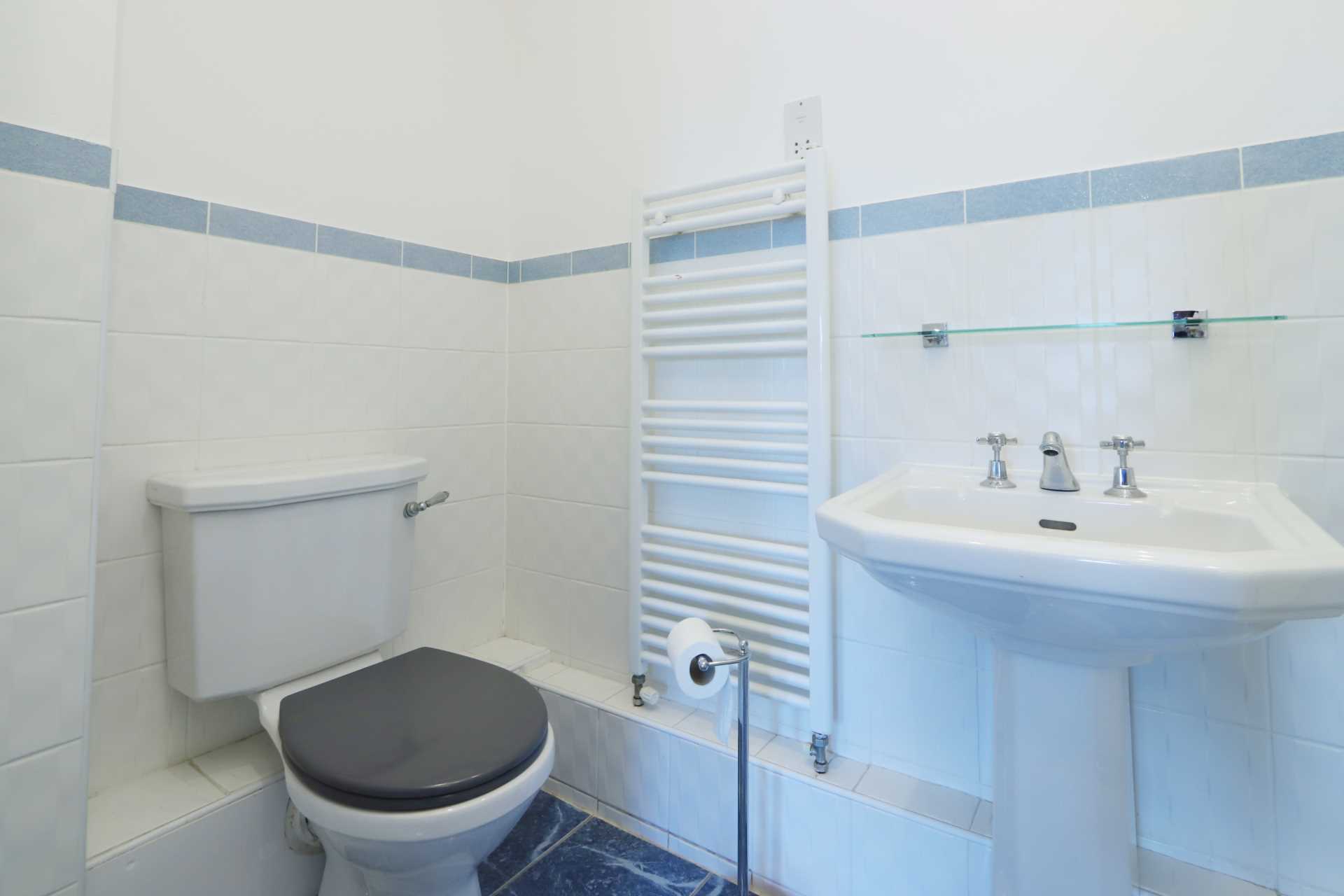 Brabham Court, Central Road, Worcester Park, KT4 8EA, Image 10