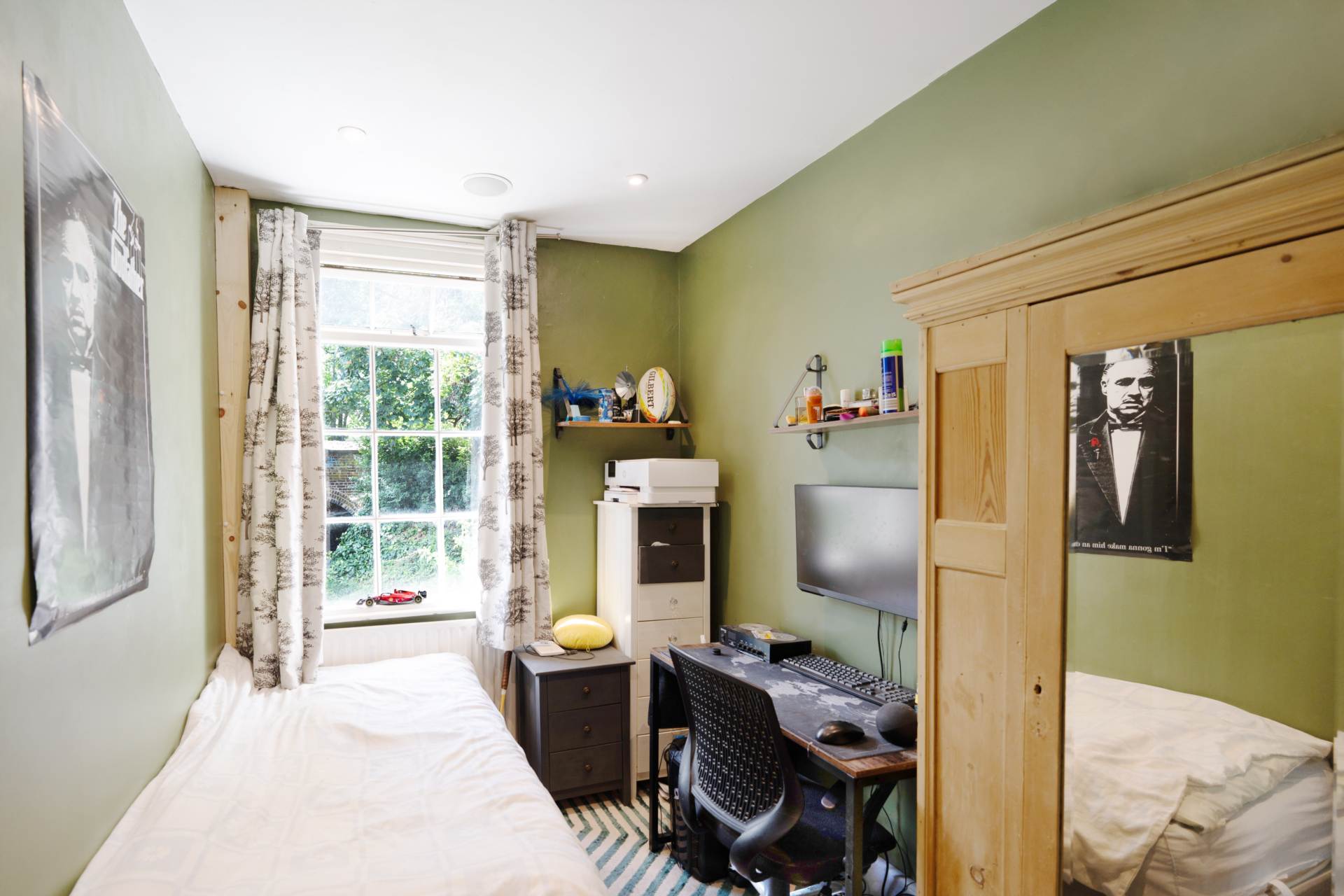 Orchard Walk, Kingston Upon Thames, Image 11