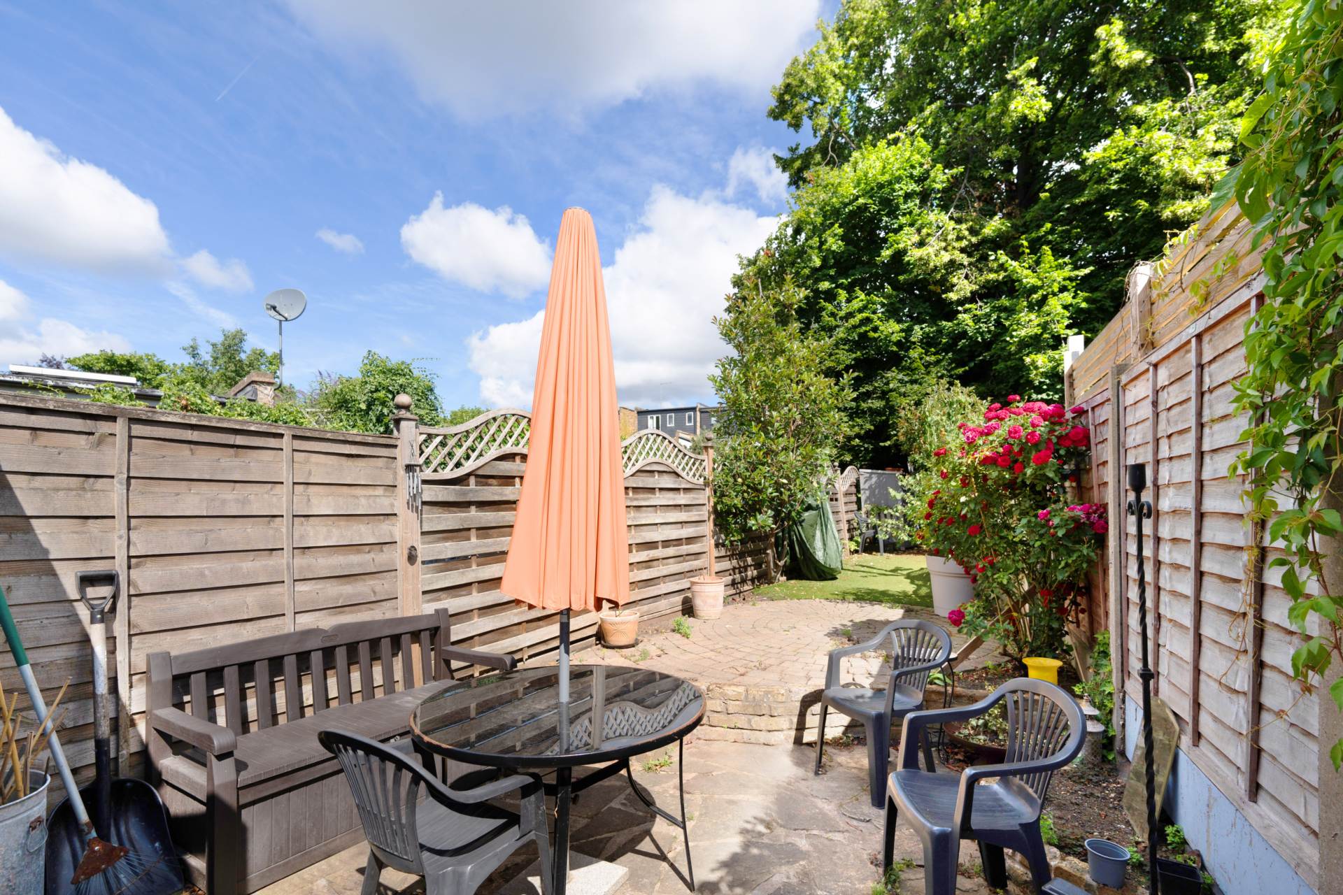 Orchard Walk, Kingston Upon Thames, Image 7