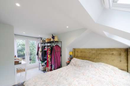 Orchard Walk, Kingston Upon Thames, Image 13