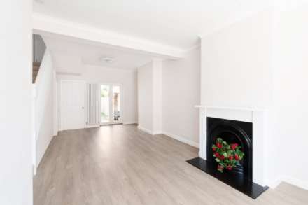 Queens Road, New Malden　KT3 6BX, Image 2