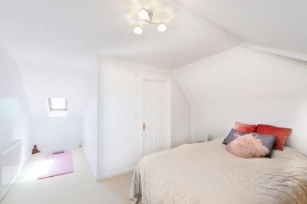 St Pauls Mews, Dorking, RH4 2HP, Image 14