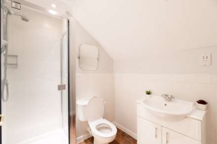 St Pauls Mews, Dorking, RH4 2HP, Image 16