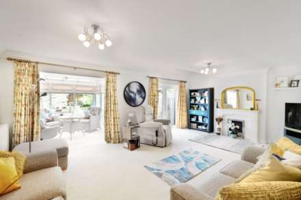 St Pauls Mews, Dorking, RH4 2HP, Image 4