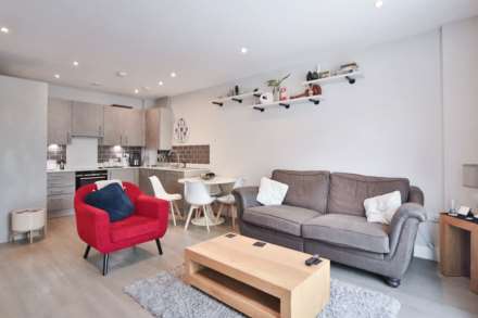Coombe Road, New Malden, Image 2